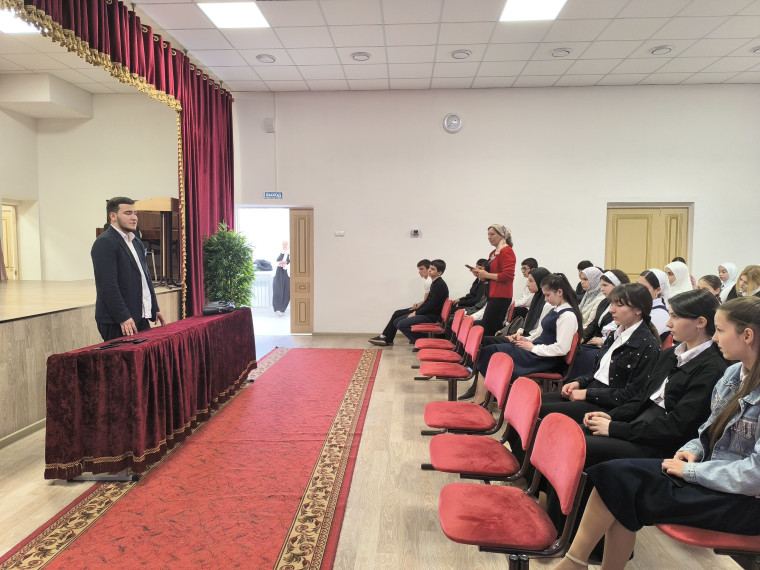 Профориентационные встречи с представителями колледжей и ВУЗа..
